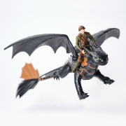 Imagine CUM SA ITI DRESEZI DRAGONUL SET DRAGON TOOTHLESS SI FIGURINA VIKING HICCUP