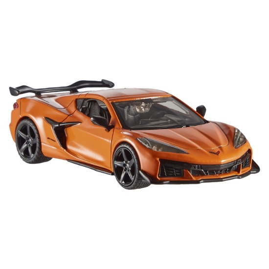 Imagine Hot Wheels Premium Real Riders mașinuță metalică '23 Corvette Z06 scară 1:43
