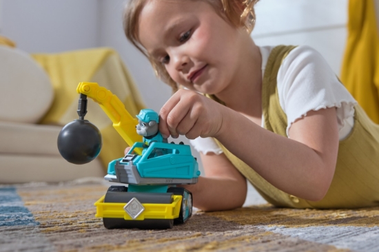 Imagine Patrula Căţeluşilor Rubble and Crew Motor şi tractorul cu bila de demolare