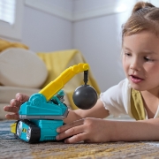 Imagine Patrula Căţeluşilor Rubble and Crew Motor şi tractorul cu bila de demolare