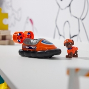 Imagine Patrula Cățelușilor set vehicul de bază hovercraft și figurină Zuma