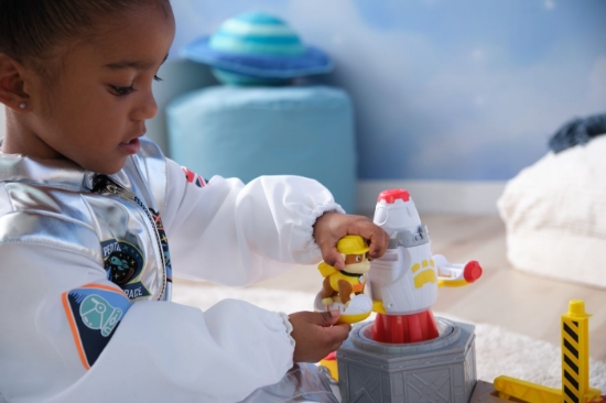 Imagine PATRULA CATELUSILOR RUBBLE SI ECHIPA LANSEAZA SI ROTESTE NAVA SPATIALA