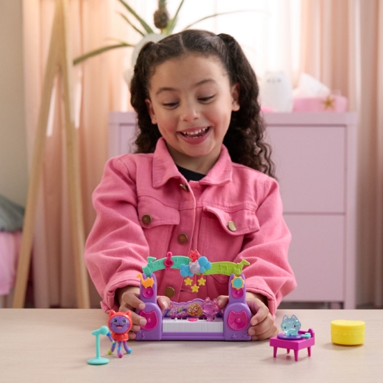 Imagine GABBYS DOLLHOUSE FILMUL SET PETRECERE