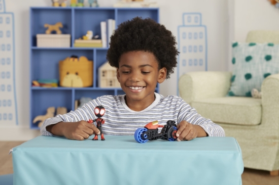 Imagine SPIDEY PRIETENII EXTRAORDINARI SET MOTOCICLETA SI FIGURINA MILES MORALES SPIDER MAN 10CM