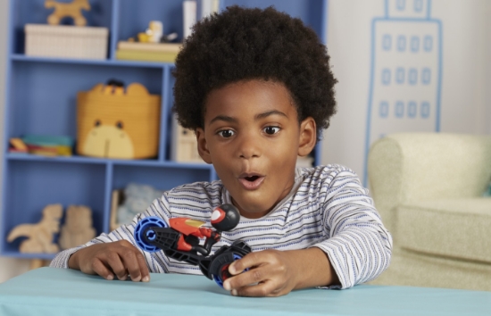 Imagine SPIDEY PRIETENII EXTRAORDINARI SET MOTOCICLETA SI FIGURINA MILES MORALES SPIDER MAN 10CM