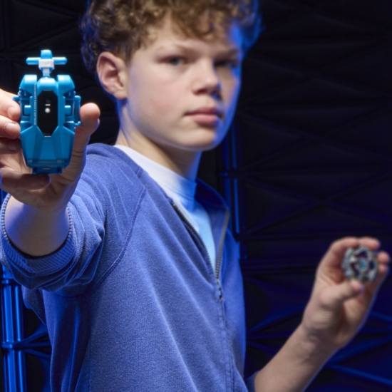 Imagine BEYBLADE X LET IT RIP SET LANSATOR SI ROATA COBALT DRAGOON 2-60C