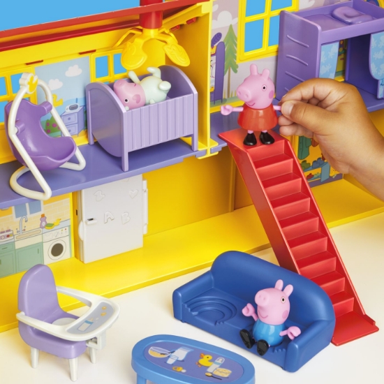 Imagine PEPPA PIG CASA MARII FAMILII PEPPA