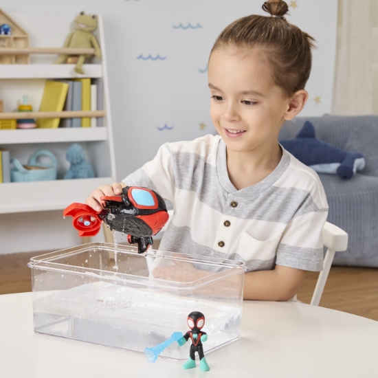 Imagine SPIDEY SI PRIETENII LUI UIMITORI MARVEL SET FIGURINA 7.6CM SI SUBMARINUL DELFIN