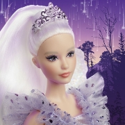 Imagine BARBIE SIGNATURE PAPUSA BARBIE ZANA MASELUTA CU ARIPI DE ZANA BAGHETA SI GEANTA