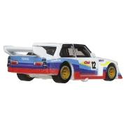 Imagine Hot Wheels Premium set 2 mașinuțe metalice BMW 320 Group 5 și BMW 3 GTR 2001 scară 1:64