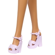 Imagine BARBIE FASHIONISTAS PAPUSA BARBIE CU BASTON PENTRU NEVAZATORI