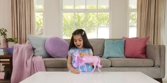 Imagine BARBIE UNICORN ROZ CU LUMINI STRALUCITOARE SI SUNETE