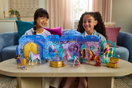 Imagine UNICORN ACADEMY SET DE JOACA FANTANA SI GRAJD STARGLOW SI UNICORNUL WILDSTAR