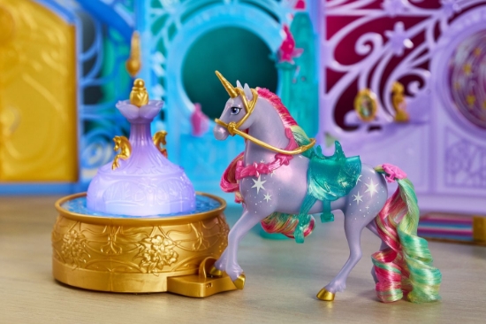 Imagine UNICORN ACADEMY SET DE JOACA FANTANA SI GRAJD STARGLOW SI UNICORNUL WILDSTAR