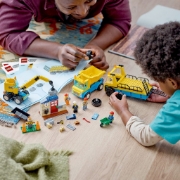 Imagine LEGO CITY CAMIOANE DE CONSTRUCTIE SI MACARA CU BILA PENTRU DEMOLARI 60391
