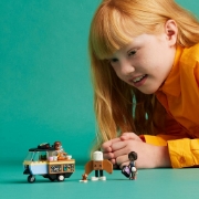 Imagine LEGO FRIENDS BRUTARIA PE ROTI 42606