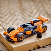 Imagine LEGO CITY PILOT F1 CU MASINA DE CURSE MCLAREN 60442