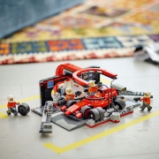 Imagine LEGO CITY BOXA SI MECANICI F1 CU MASINA FERRARI 60443