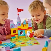 Imagine LEGO DUPLO JOCUL DE LA CASTELUL SALTARETEI 10450