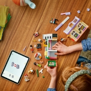 Imagine LEGO FRIENDS MAGAZIN DE MUZICA SI APARTAMENT 42653
