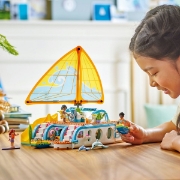 Imagine LEGO FRIENDS CALATORIA AVENTUROASA CU BARCA 42664