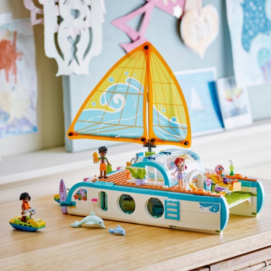 Imagine LEGO FRIENDS CALATORIA AVENTUROASA CU BARCA 42664