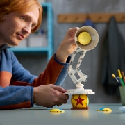 Imagine LEGO IDEAS DISNEY PIXAR LUXO JR 21357