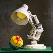 Imagine LEGO IDEAS DISNEY PIXAR LUXO JR 21357