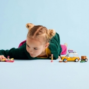 Imagine LEGO FRIENDS MASINA DE CALATORII A PRIETENIEI 42659 