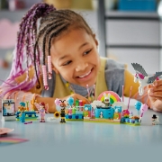 Imagine LEGO FRIENDS BAL MASCAT CU UNICORNUL SI ZANA 42661