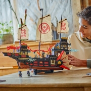 Imagine LEGO NINJAGO NAVA BOUNTY A TEMPLULUI 71848 
