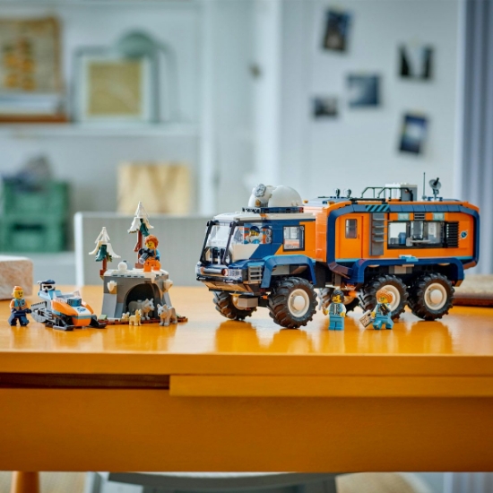 Imagine LEGO CITY CAMIONUL LABORATOR STIINTIFIC AL EXPLORATORILOR ARCTICI 60471