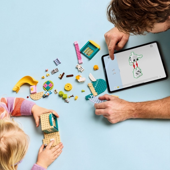 Imagine LEGO BLUEY DISTRACTIE LA LOCUL DE JOACA CU BLUE SI CHLOE 11201