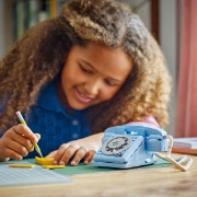 Imagine LEGO CREATOR TELEFON RETRO 31174