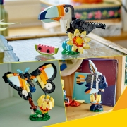 Imagine LEGO CREATOR ANIMALE SALBATICE TUCAN TROPICAL 31173 