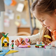 Imagine LEGO FRIENDS PETRECERE LA PISCINA CU UNICORNUL SI FLAMINGO 42658 