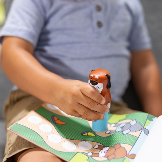 Imagine MELISSA AND DOUG SET DE JOACA AUTOCOLANTE SI STAMPILA CU CATELUS REINCARCABILA