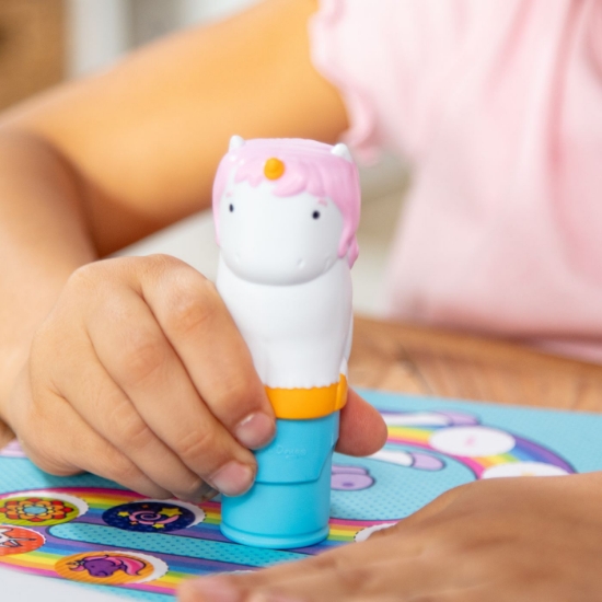 Imagine MELISSA AND DOUG SET DE JOACA AUTOCOLANTE SI STAMPILA REINCARCABILA UNICORN
