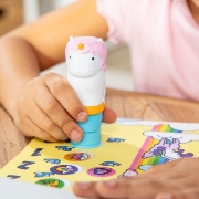 Imagine MELISSA AND DOUG SET DE JOACA AUTOCOLANTE SI STAMPILA REINCARCABILA UNICORN