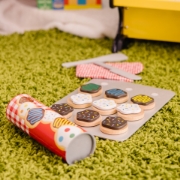 Imagine MELISSA AND DOUG SET DE JOACA FURSECURI DIN LEMN
