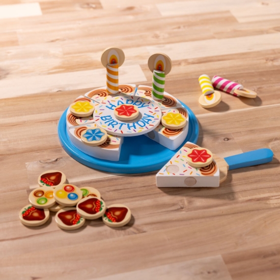 Imagine MELISSA AND DOUG SET DE JOACA DIN LEMN TORT ANIVERSAR 