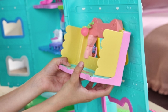Imagine GABBYS DOLLHOUSE FILMUL BUCATARIA MAGICA A LUI CAKEYS CU FIGURINE SI ACCESORII
