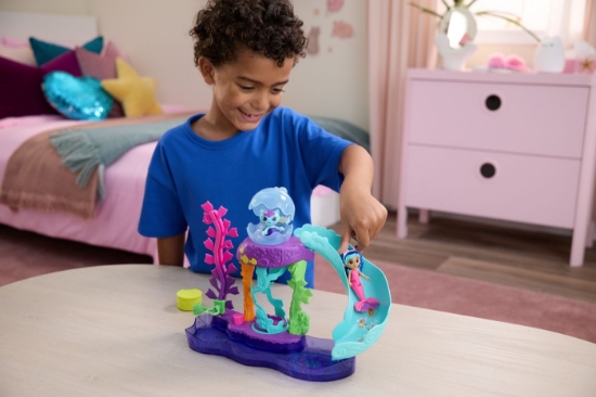 Imagine GABBYS DOLLHOUSE FILMUL SET ACVARIUL COLORAT CU FIGURINA SI ACCESORII