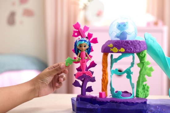 Imagine GABBYS DOLLHOUSE FILMUL SET ACVARIUL COLORAT CU FIGURINA SI ACCESORII