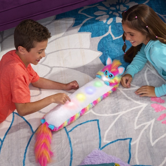 Imagine FURBY DJ FURBLETS JUCARIE INTERACTIVA CURCUBEU