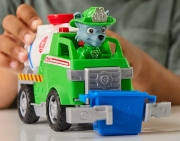 Imagine PATRULA CATELUSILOR VEHICUL DE SALVARE MASINA DE POMPIERI SI FIGURINA ROCKY