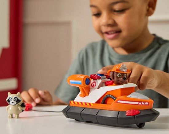 Imagine PATRULA CATELUSILOR VEHICUL DE SALVARE MASINA DE POMPIERI SI FIGURINA ZUMA