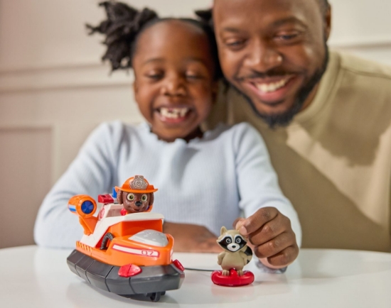 Imagine PATRULA CATELUSILOR VEHICUL DE SALVARE MASINA DE POMPIERI SI FIGURINA ZUMA