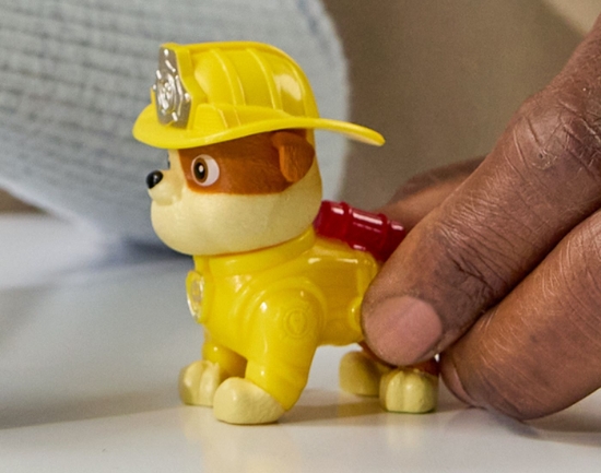 Imagine PATRULA CATELUSILOR VEHICUL DE SALVARE MASINA DE POMPIERI SI FIGURINA RUBBLE