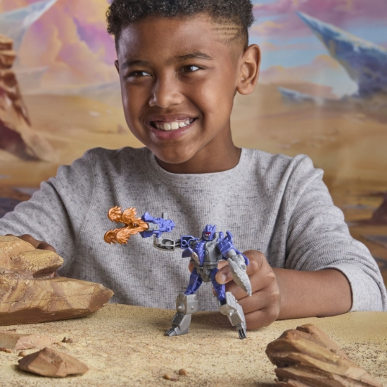 Imagine TRANSFORMERS CYBERWORLD ROBOT GALVATRON BLINDAT TRANSFORMABIL